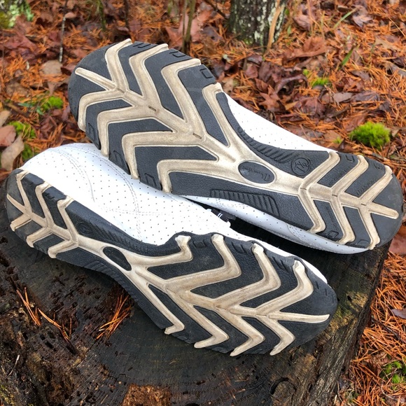 Champion Women’s Athletic Shoes 7.5 Elastic Inside Quick Fasten Hook and Loop - Picture 11 of 16